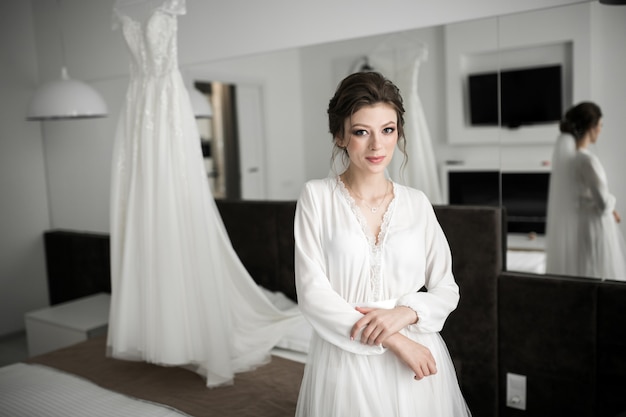 Jak wybrać idealną kreację weselną, która podkreśli Twoją elegancję